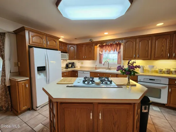 $699,900 | 5214 Highway 145, Cobleskill, NY 12043