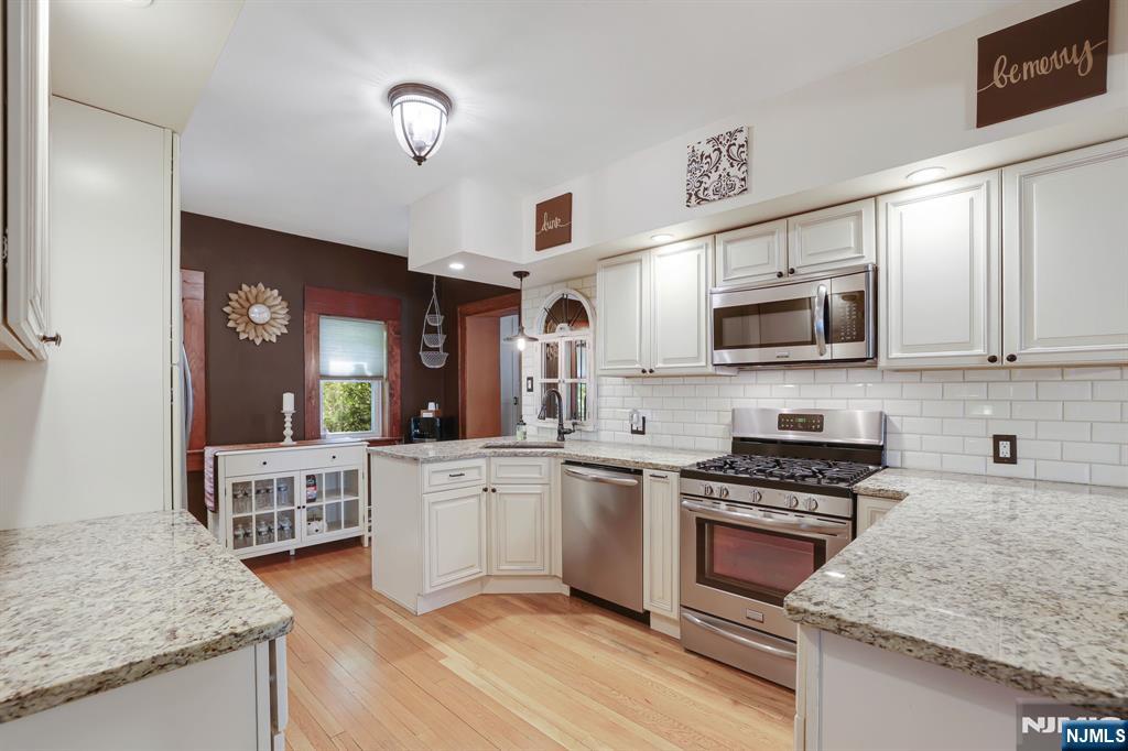 26 Maple Road Ringwood, NJ 07456 - Photo 12 of 36