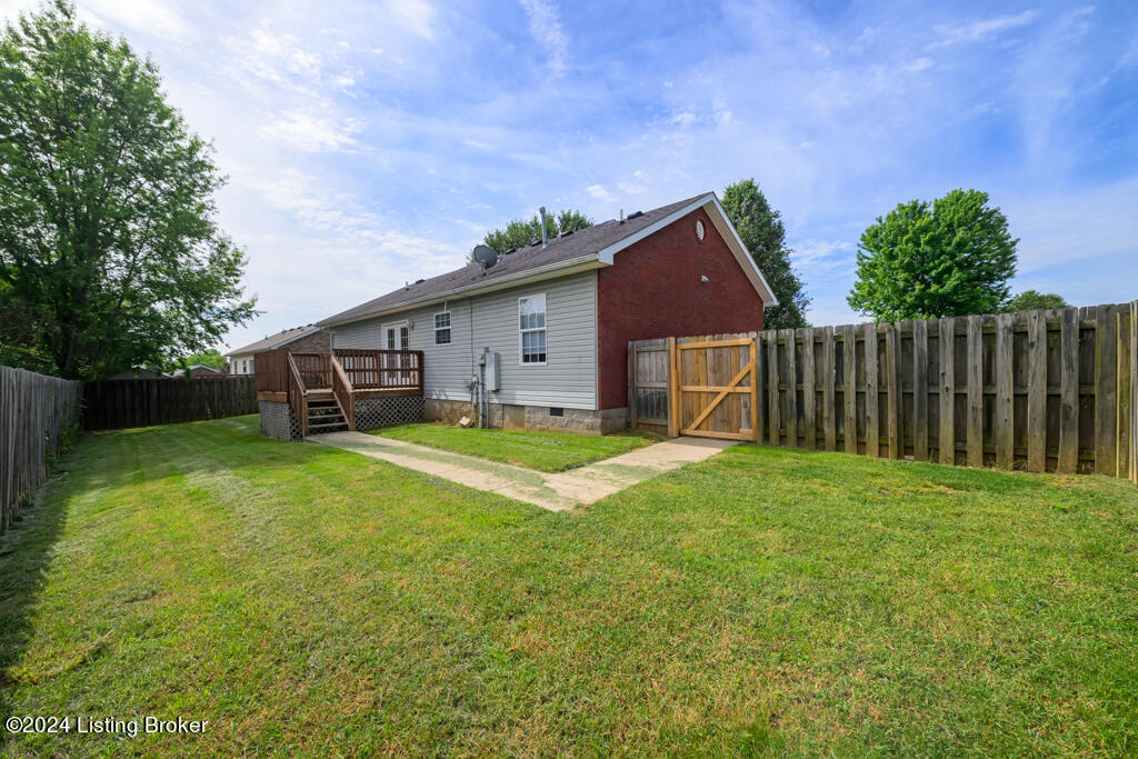 336 Forest Ridge Drive Mount Washington, KY 40047 - Photo 3 of 24 1590C6DB-4BC8-4952-9C1A-AC0E84E38E3A