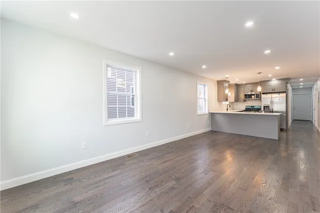 $730,000 | 14 Burnside Street, Providence, RI 02905