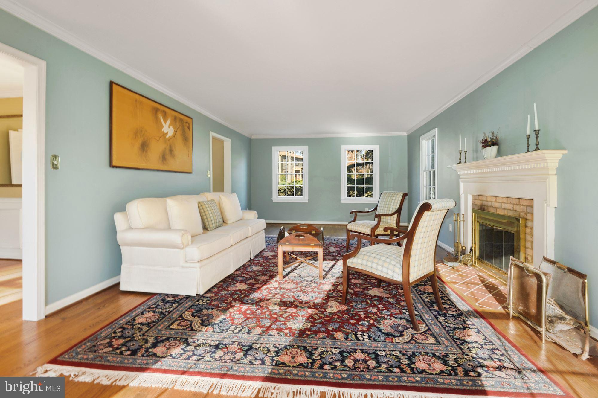 2101 Old Stage Road Alexandria, VA 22308 - Photo 11 of 45 Large LR with w/b fireplace