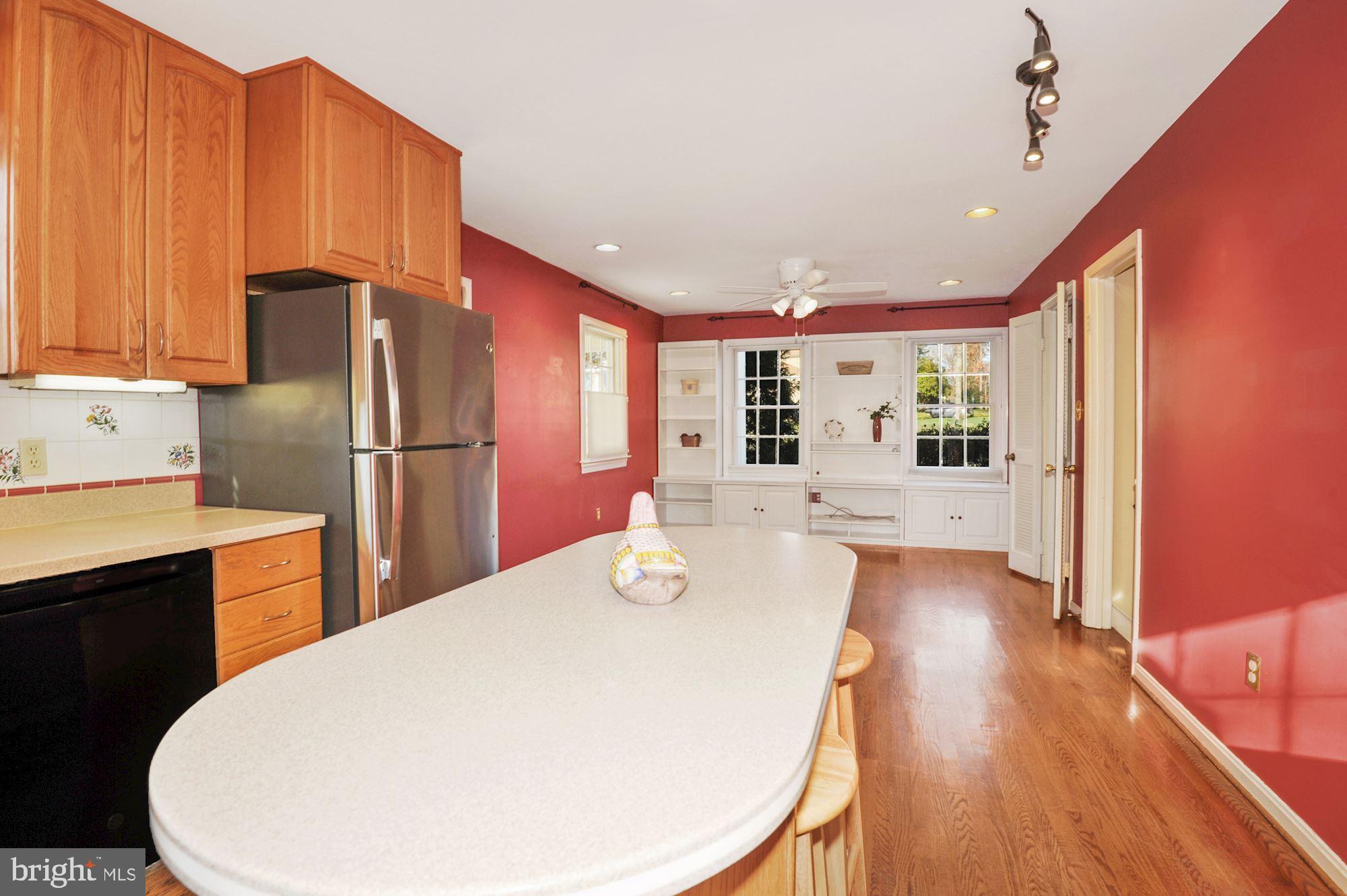 2101 Old Stage Road Alexandria, VA 22308 - Photo 21 of 45 A large kitchen area + many possibilties!!