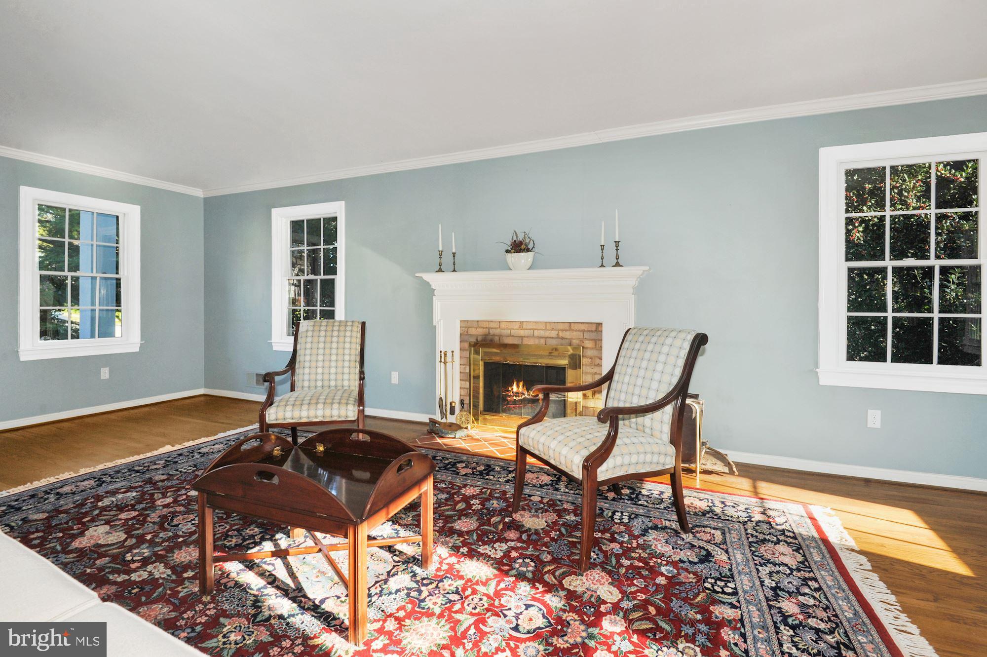 2101 Old Stage Road Alexandria, VA 22308 - Photo 9 of 45 Formal living room