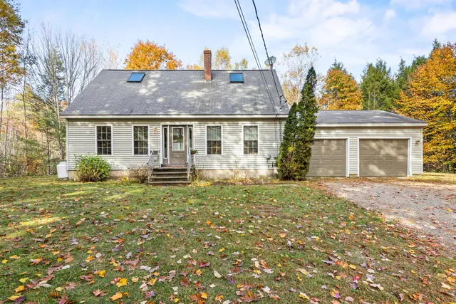 $489,000 | 34 Stoney Brook Road, Raymond, ME 04071