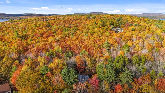 $489,000 | 34 Stoney Brook Road, Raymond, ME 04071