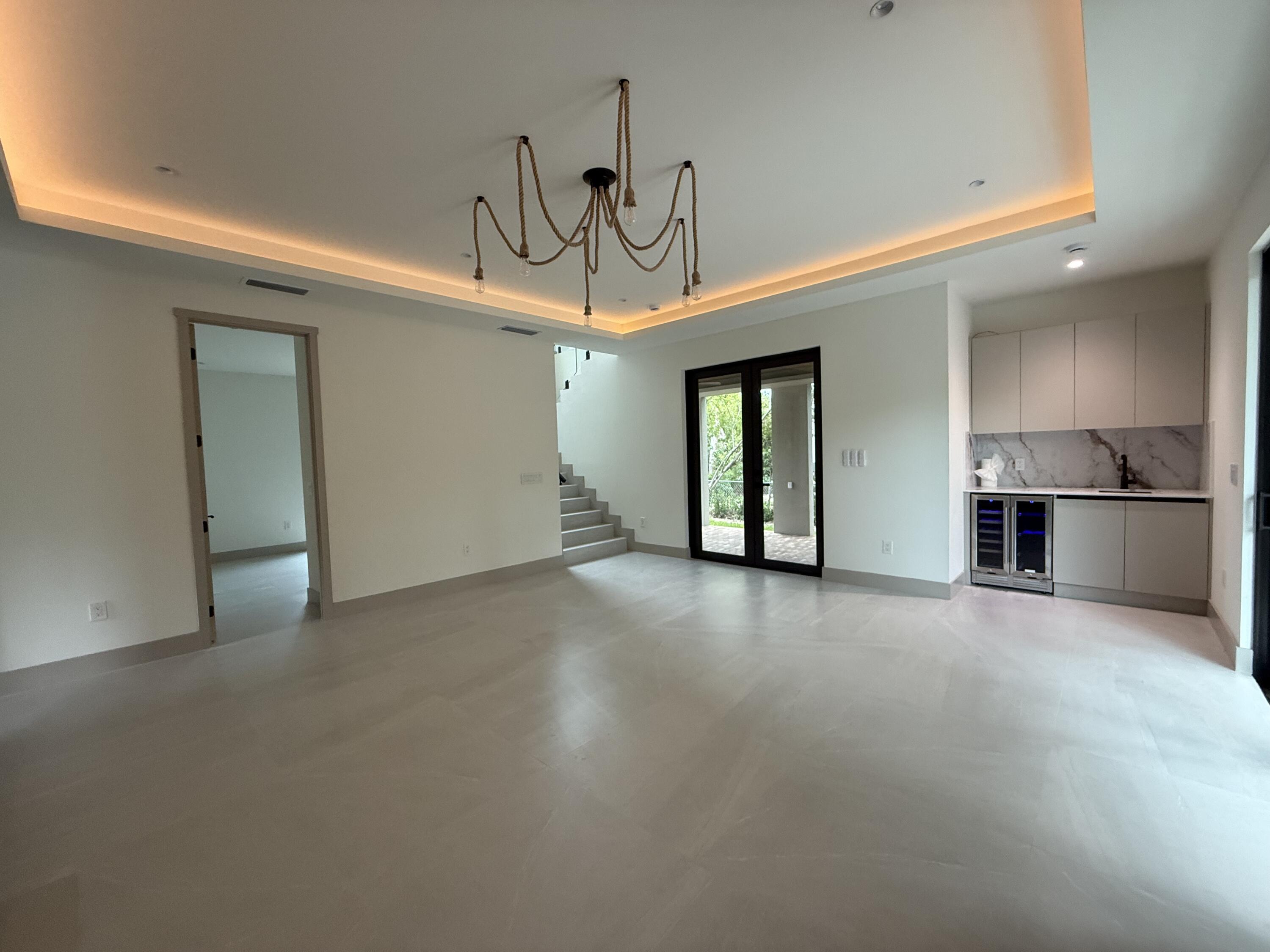 109 Point Pleasant Drive Key Largo, FL 33037 - Photo 41 of 58 MAIN LEVEL LIVING