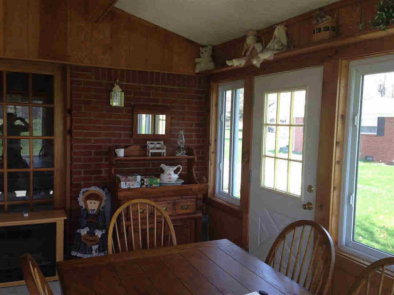 13301 West Council Road Yorktown, IN 47396 - Photo 4 of 27 Gallery Image 4