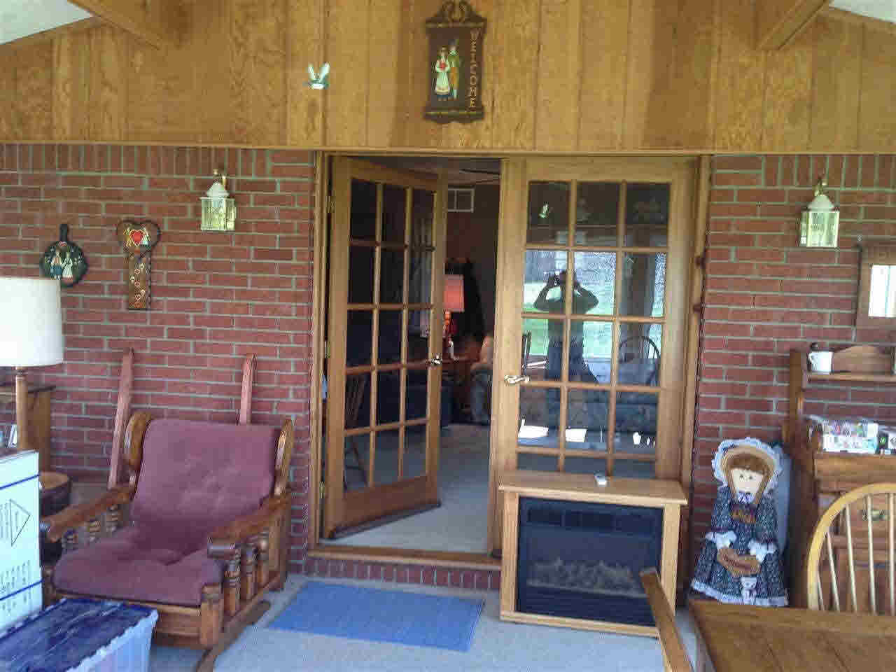 13301 West Council Road Yorktown, IN 47396 - Photo 9 of 27 Gallery Image 9