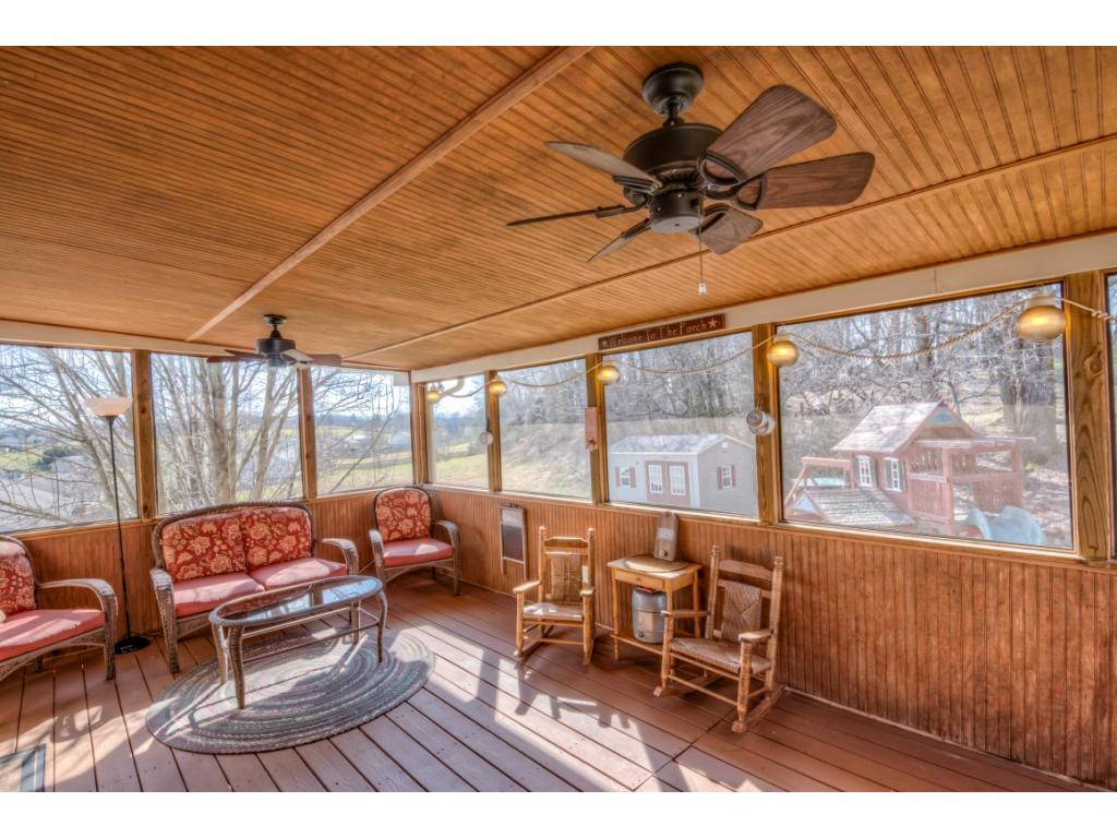 204 Maple Ridge Drive Jonesborough, TN 37659 - Photo 21 of 32 Photo 21