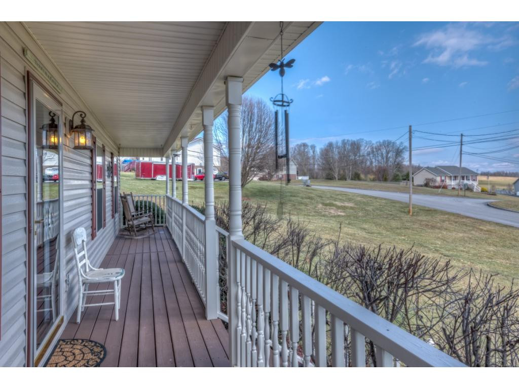 204 Maple Ridge Drive Jonesborough, TN 37659 - Photo 24 of 32 Photo 24