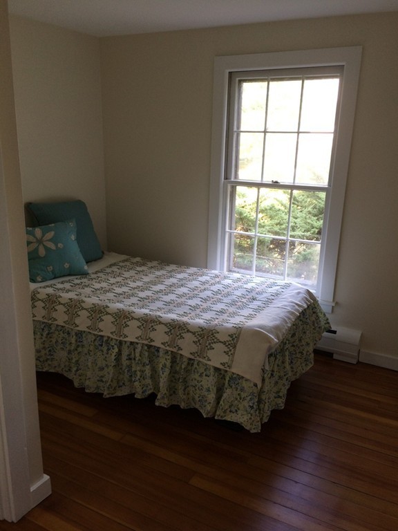 375 Pelham Road Amherst, MA 01002 - Photo 12 of 24