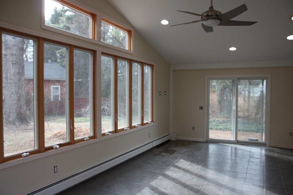 375 Pelham Road Amherst, MA 01002 - Photo 8 of 24