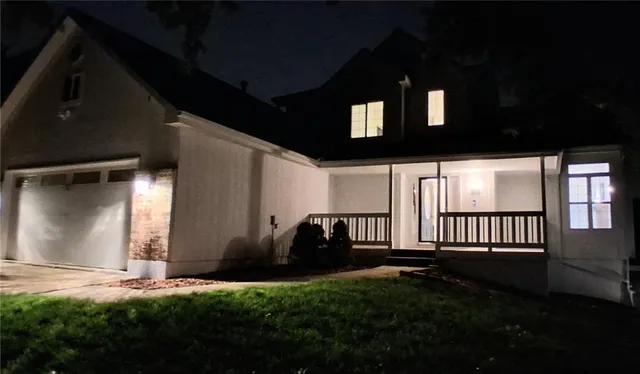 $354,900 | 2615 Northeast Springbrook Street, Blue Springs, MO 64014