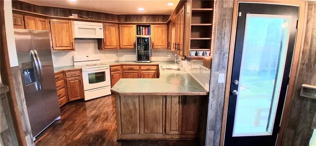 $354,900 | 2615 Northeast Springbrook Street, Blue Springs, MO 64014