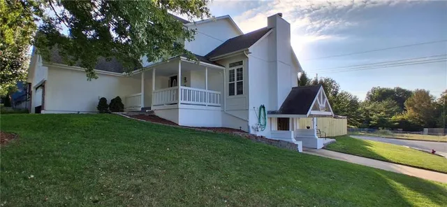 $354,900 | 2615 Northeast Springbrook Street, Blue Springs, MO 64014