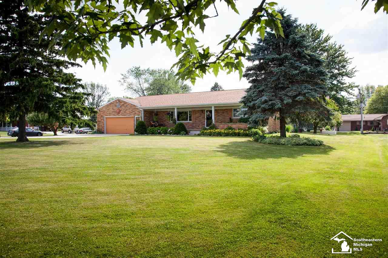 10487 Grafton Road Carleton, MI 48117 - Photo 3 of 54