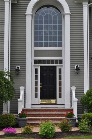 54 Thistle Road North Andover, MA 01845 - Photo 2 of 25 Gallery Image 2