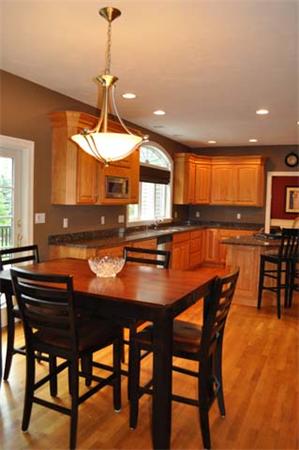54 Thistle Road North Andover, MA 01845 - Photo 7 of 25 Gallery Image 7