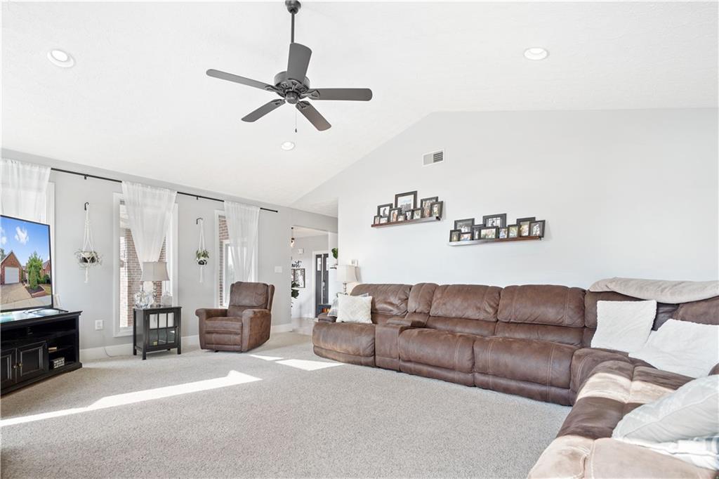 364 Ridge Avenue Canonsburg, PA 15317 - Photo 5 of 25 Huge family room with vaulted ceiling