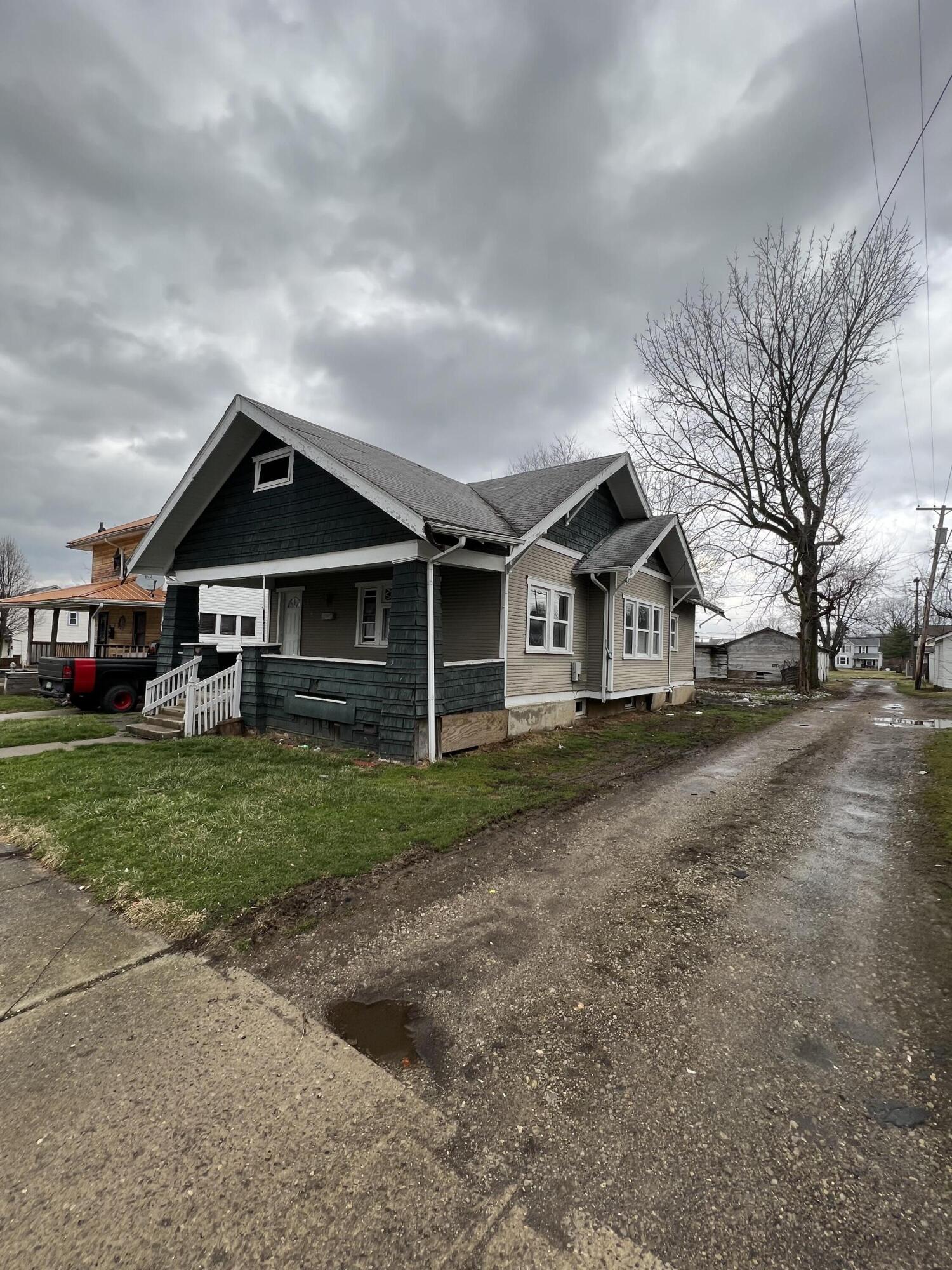 318 North Light Street Springfield, OH 45504 - Photo 1 of 12 Gallery Image 1