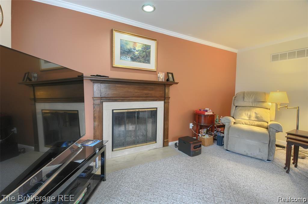 3023 Miller Road Flint, MI 48503 - Photo 16 of 32 DSC_7107-HDR(5).jpg