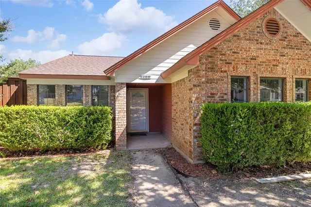 $2,550 | 8400 Willow Creek Drive, Frisco, TX 75034