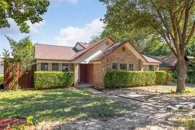 $2,550 | 8400 Willow Creek Drive, Frisco, TX 75034