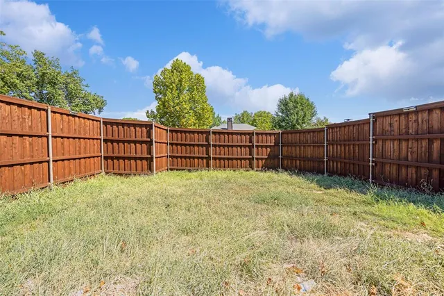 $2,550 | 8400 Willow Creek Drive, Frisco, TX 75034