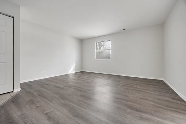 $1,650 | 21 North Park Boulevard, Unit B, Streamwood, IL 60107