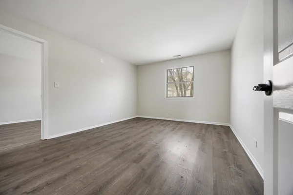 $1,650 | 21 North Park Boulevard, Unit B, Streamwood, IL 60107