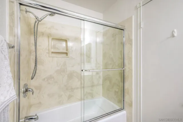 $1,089,000 | 12960 Calle De Las Rosas, San Diego, CA 92129