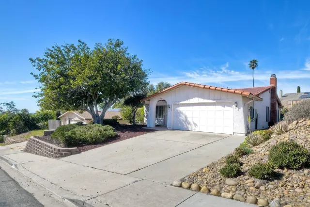 $1,089,000 | 12960 Calle De Las Rosas, San Diego, CA 92129
