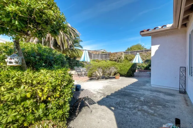 $1,089,000 | 12960 Calle De Las Rosas, San Diego, CA 92129