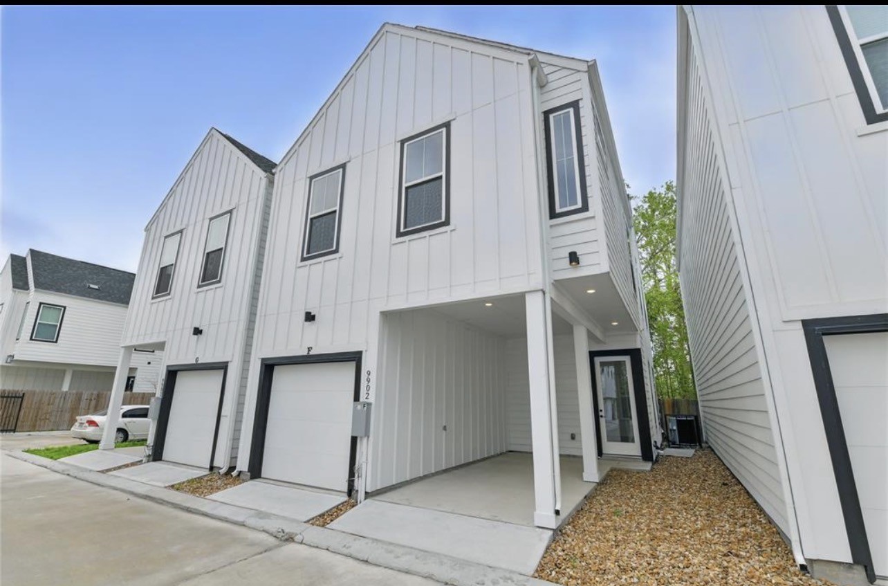 9902 Clark Road, Unit F Houston, TX 77076 - Photo 2 of 15