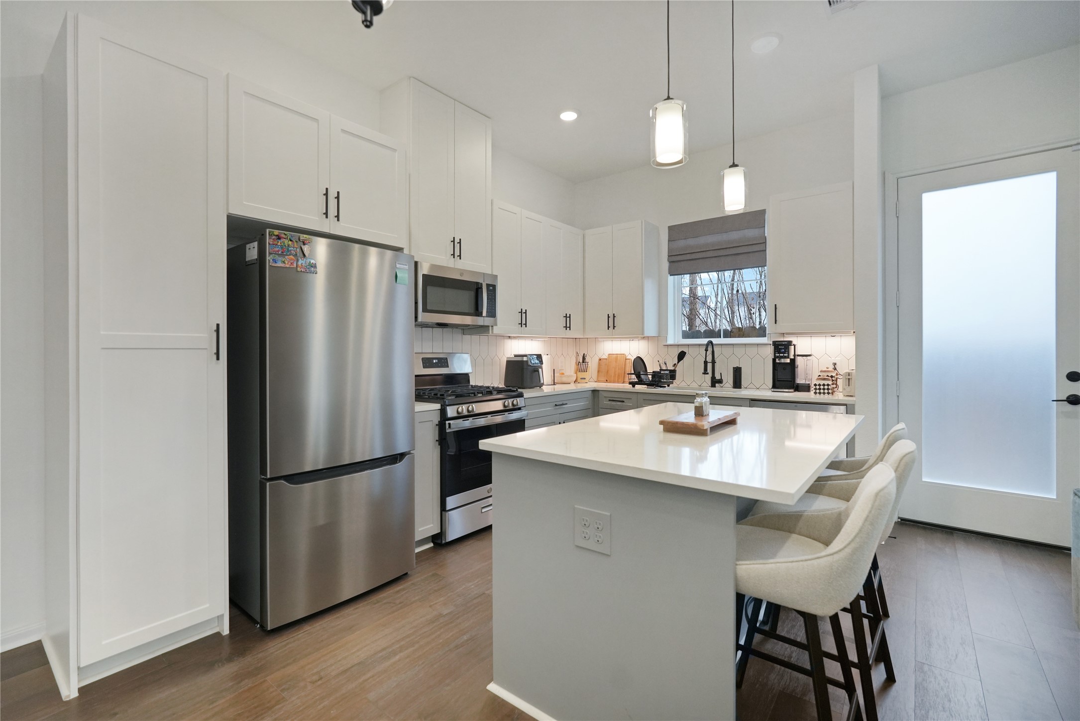 9902 Clark Road, Unit F Houston, TX 77076 - Photo 4 of 15