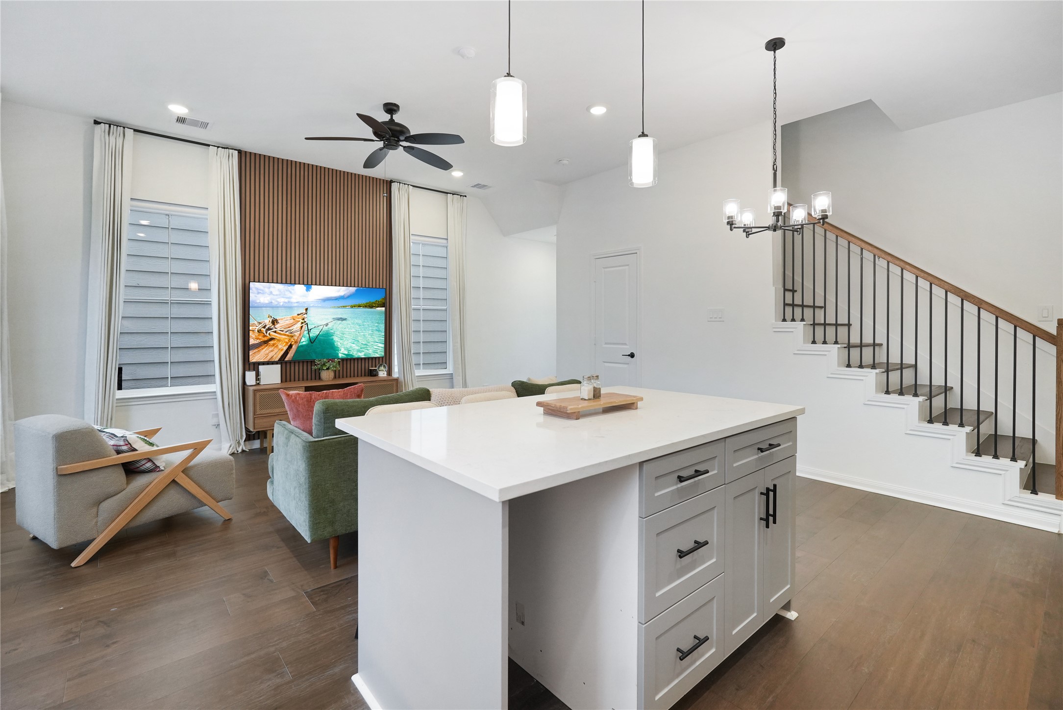 9902 Clark Road, Unit F Houston, TX 77076 - Photo 8 of 15