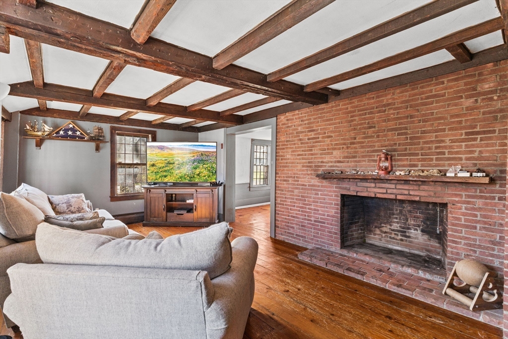 76 Parsonage Road Plympton, MA 02367 - Photo 8 of 31