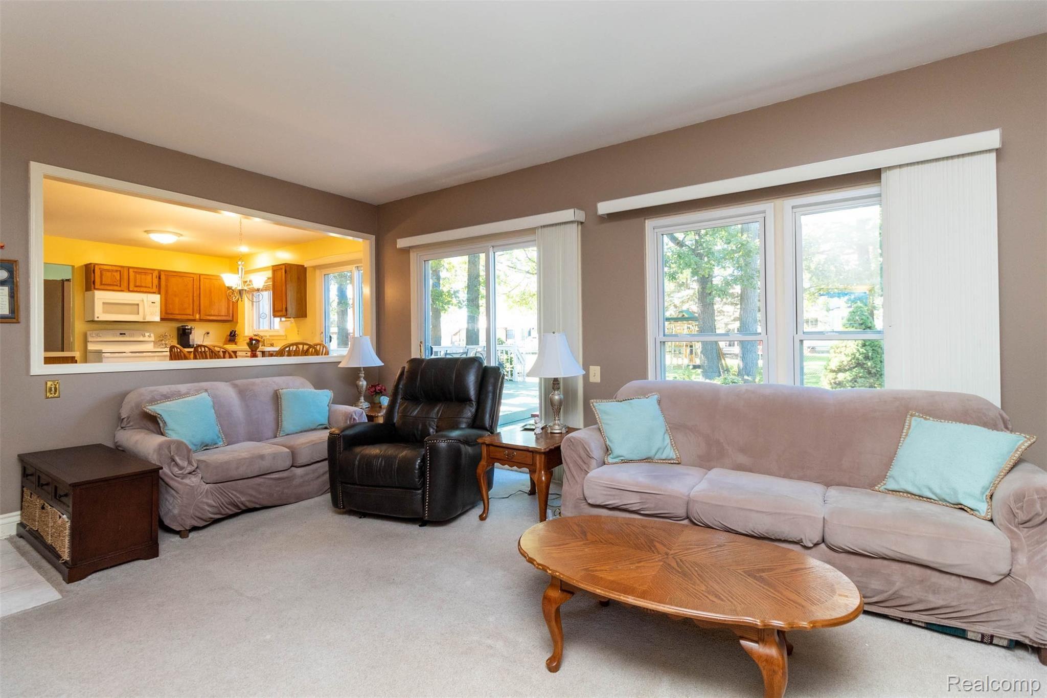 971 Paddington Road Canton, MI 48187 - Photo 17 of 42 26.jpg