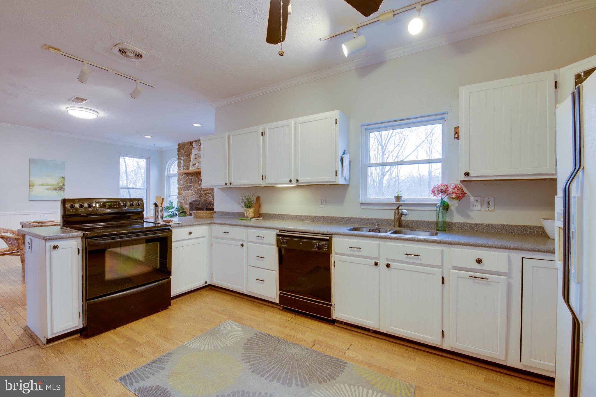 7729 Fairplay Road Boonsboro, MD 21713 - Photo 3 of 31 Gallery Image 3