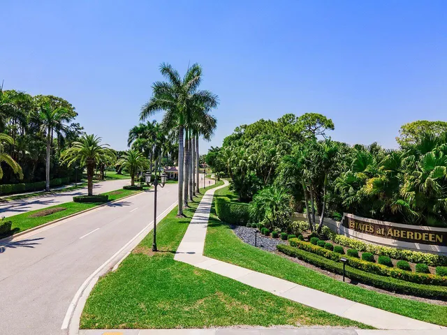 $499,989 | 6852 Bitterbush Place, Boynton Beach, FL 33472