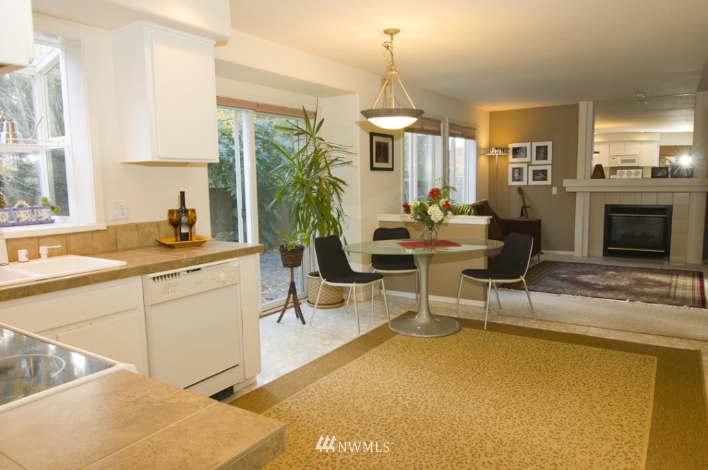3106 200th Place Southeast Bothell, WA 98012 - Photo 3 of 11
