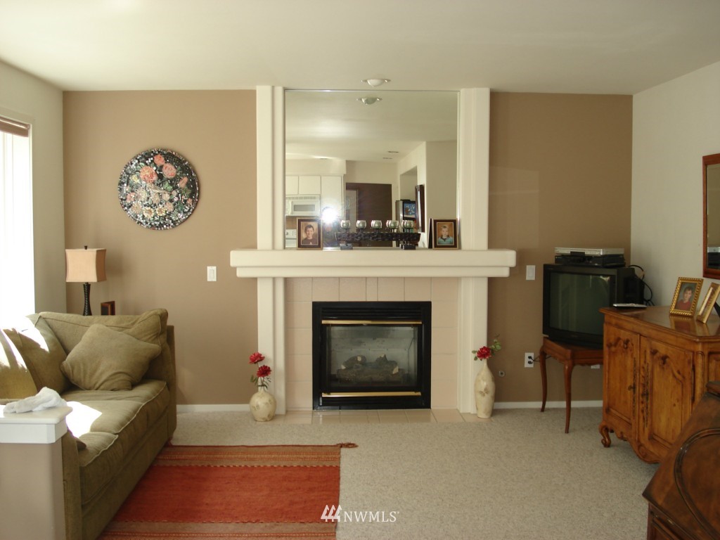 3106 200th Place Southeast Bothell, WA 98012 - Photo 6 of 11
