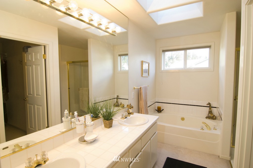 3106 200th Place Southeast Bothell, WA 98012 - Photo 8 of 11