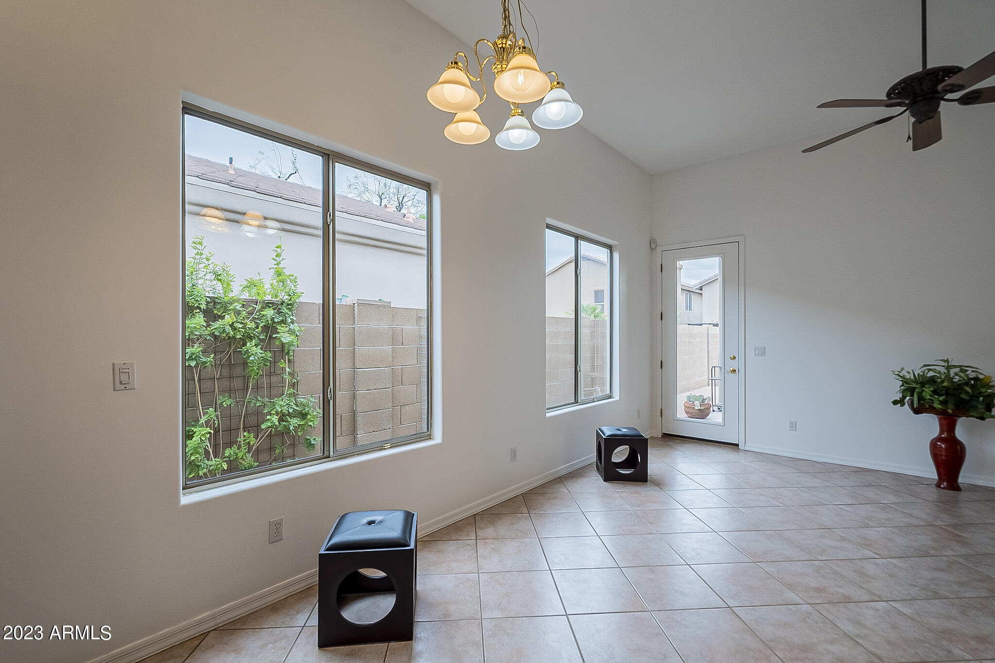 3163 East Amber Ridge Way Phoenix, AZ 85048 - Photo 11 of 47 Amber-10