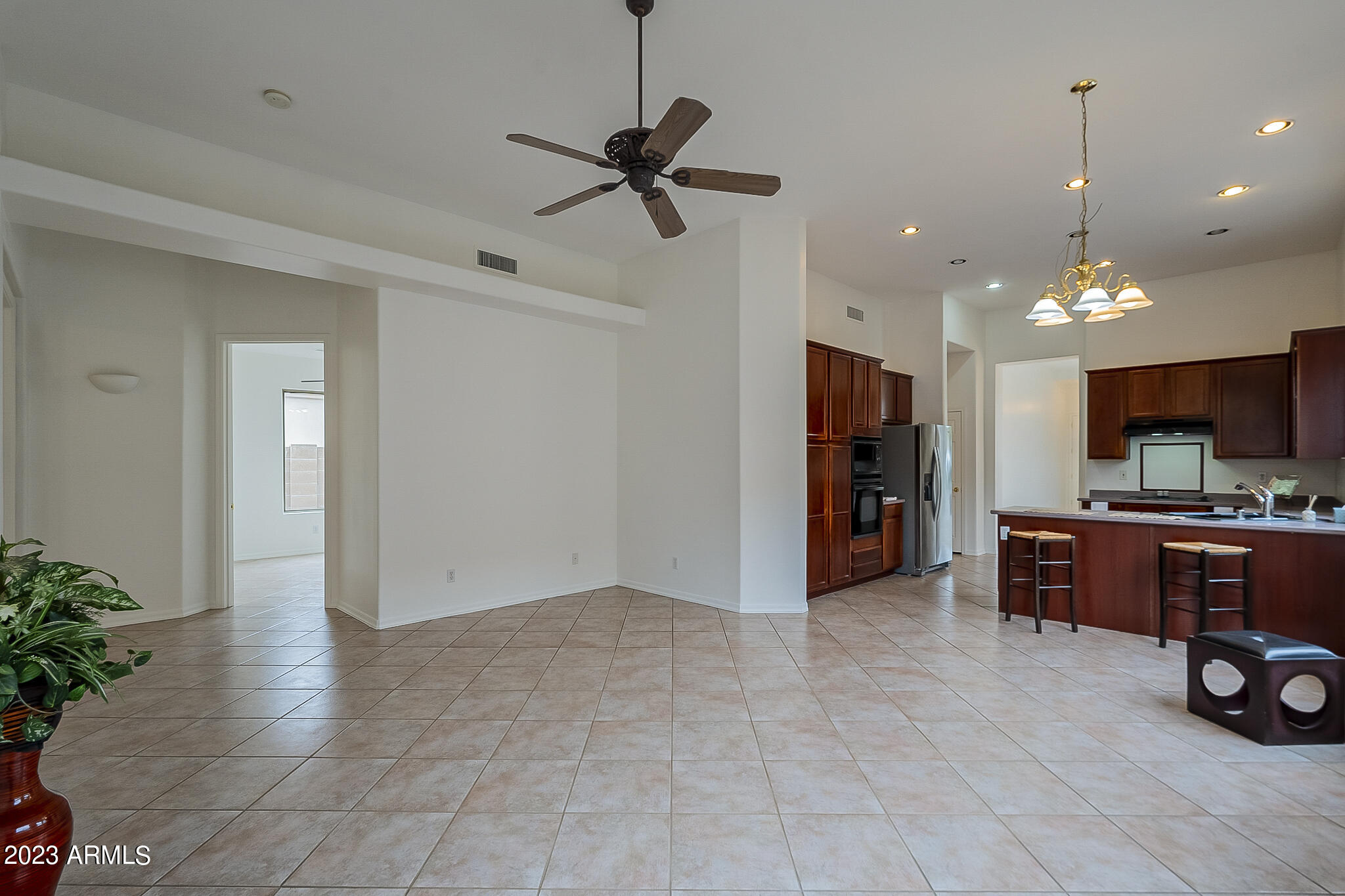 3163 East Amber Ridge Way Phoenix, AZ 85048 - Photo 13 of 47 Amber-12