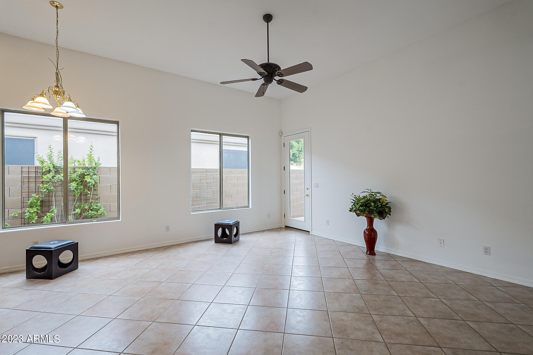 3163 East Amber Ridge Way Phoenix, AZ 85048 - Photo 14 of 47 Amber-13