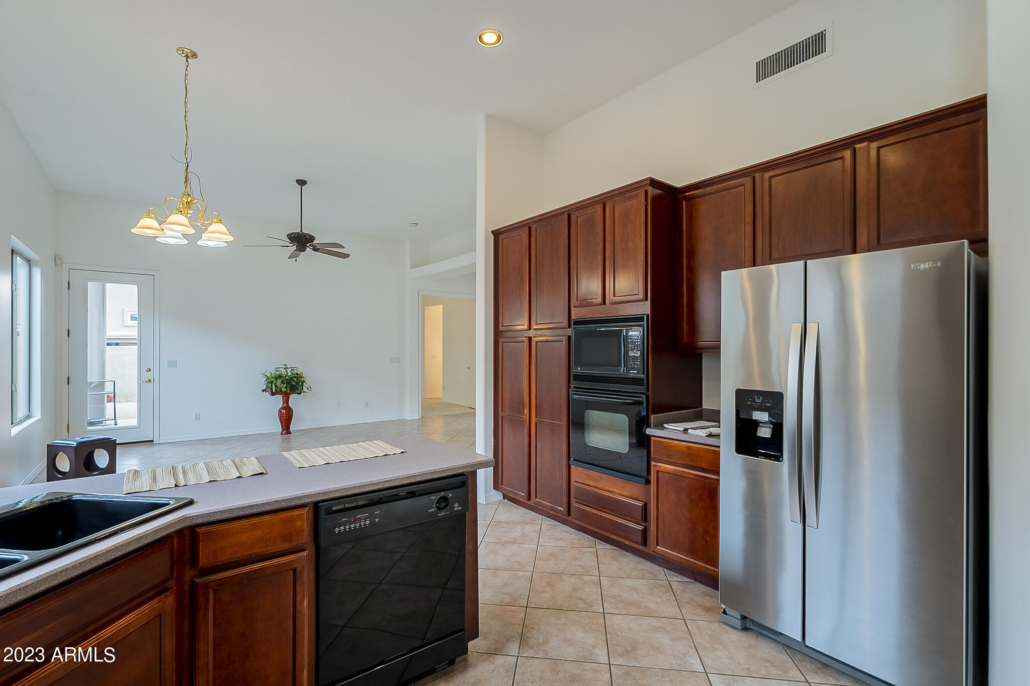 3163 East Amber Ridge Way Phoenix, AZ 85048 - Photo 20 of 47 Amber-16