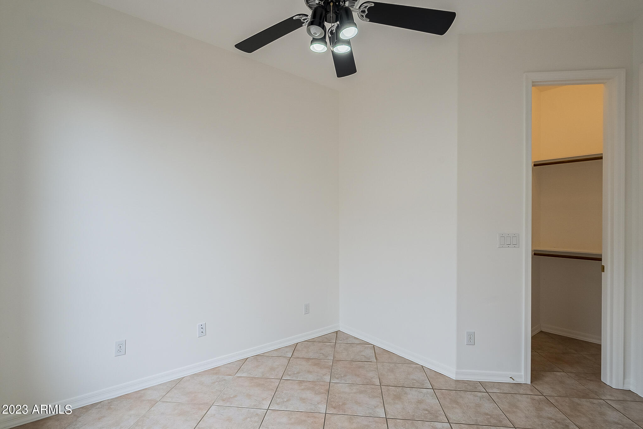 3163 East Amber Ridge Way Phoenix, AZ 85048 - Photo 33 of 47 Amber-24