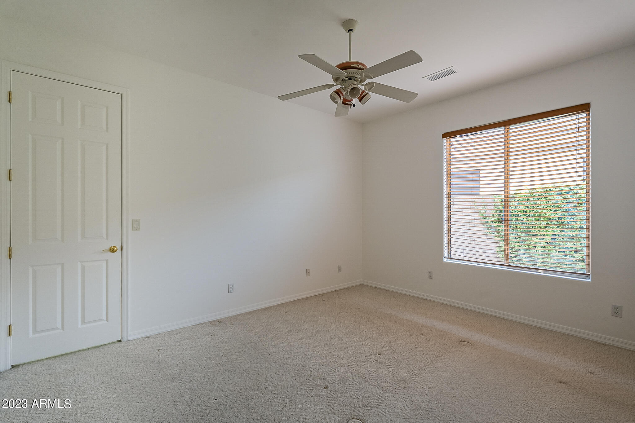 3163 East Amber Ridge Way Phoenix, AZ 85048 - Photo 35 of 47 Amber-34
