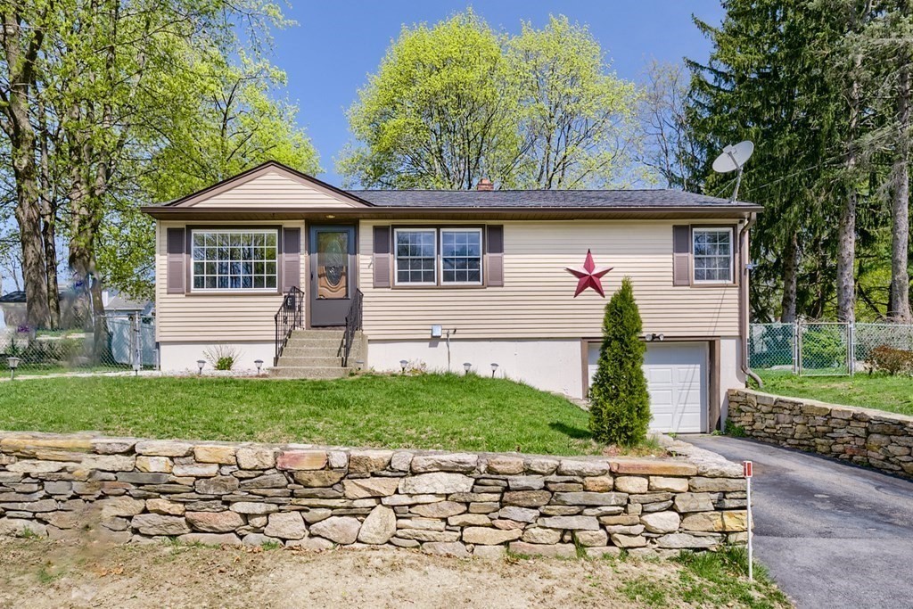 3 Cornhill Street Worcester, MA 01607 - Photo 1 of 26 Gallery Image 1